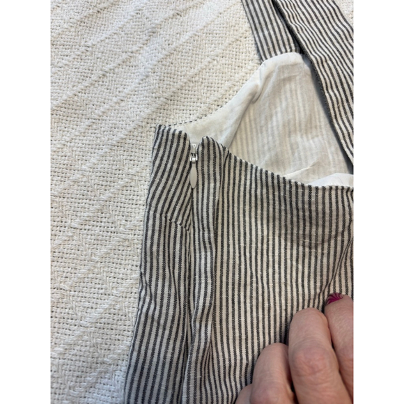 J. Crew Factory Gray & White Railroad Striped Square Neck Tank Top Sz Large GUC - Picture 6 of 7